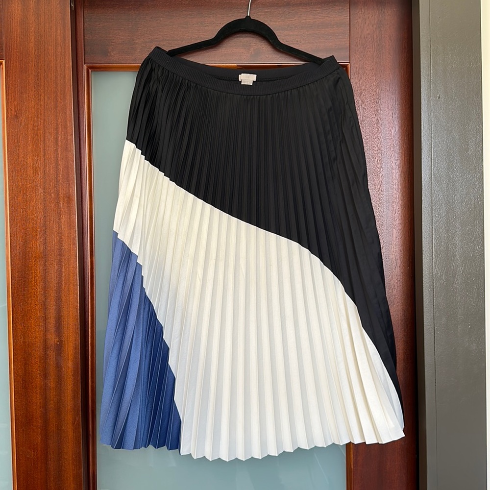 Long skirt